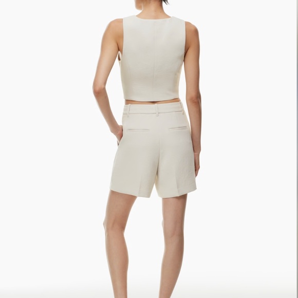 Aritzia Wilfred Effortless Pant 5” Short in light baby blue/gray size 00 - Picture 7 of 14